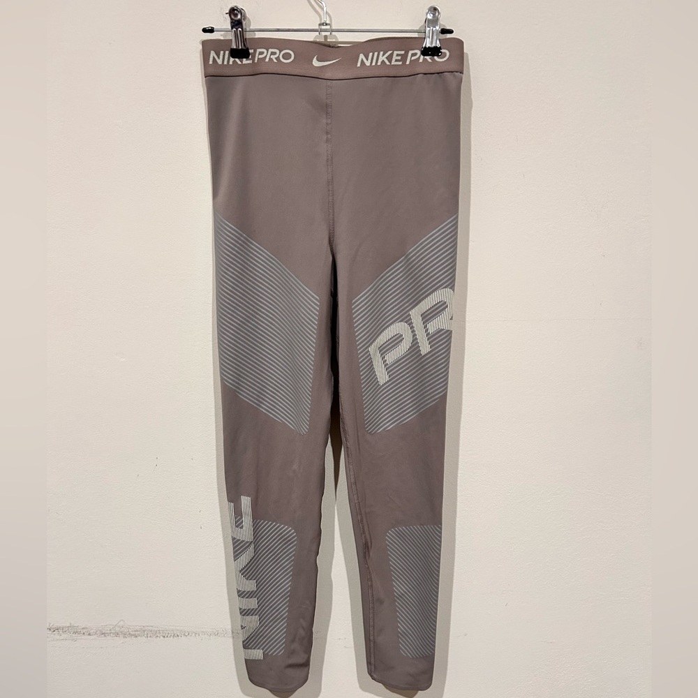Nike pro leggings